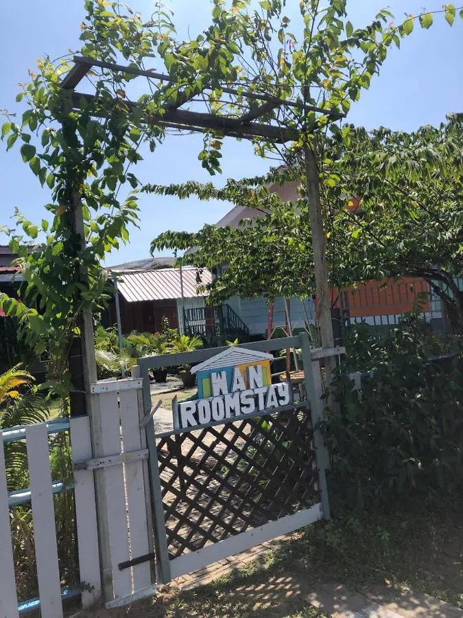 Wan'S Roomstay Langkawi Pantai Cenang  Motel